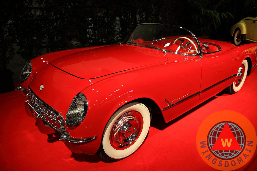 transportation, transportations, car, cars, automobile, automobiles, auto, autos, 1954 chevrolet corvette, 1954 corvette, 1954, chevrolet, chevy, corvette, vette, domestic car, domestic cars, american car, american cars, nostalgia, nostalgic, sportscar, sportscars, sports car, sports cars, old, vintage, classic, retro, old car, old cars, vintage car, vintage cars, classic car, classic cars, ornament, logo, emblem, hood, hood ornament, hood ornaments, tail light, headlight, vehicle, vehicles, usa, america, american, wing tong, wingsdomain