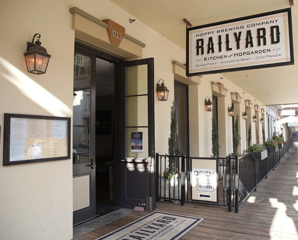 sacramento,california,old sac,old sacramento,hoppys railyard and hopgarden,restaurant,restaurants,review,reviews,food,beer,alcohol,dinner,lunch